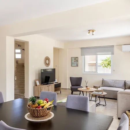 Chrystalla Villa Paralimni