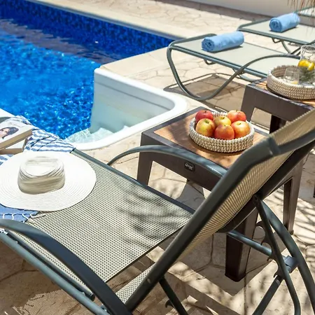 Chrystalla Villa Paralimni